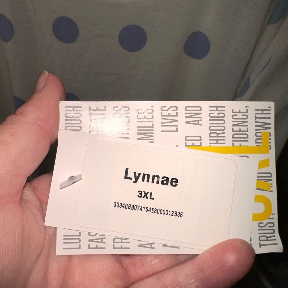 Lularoe 3X off white Lynnae with‎ large lavender polka dots.NWT. 😍😍😍 - Picture 4 of 9